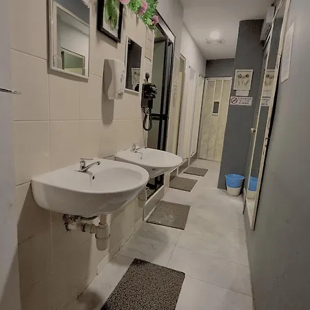 Travelogue Guest House Kuala Lumpur Exterior photo
